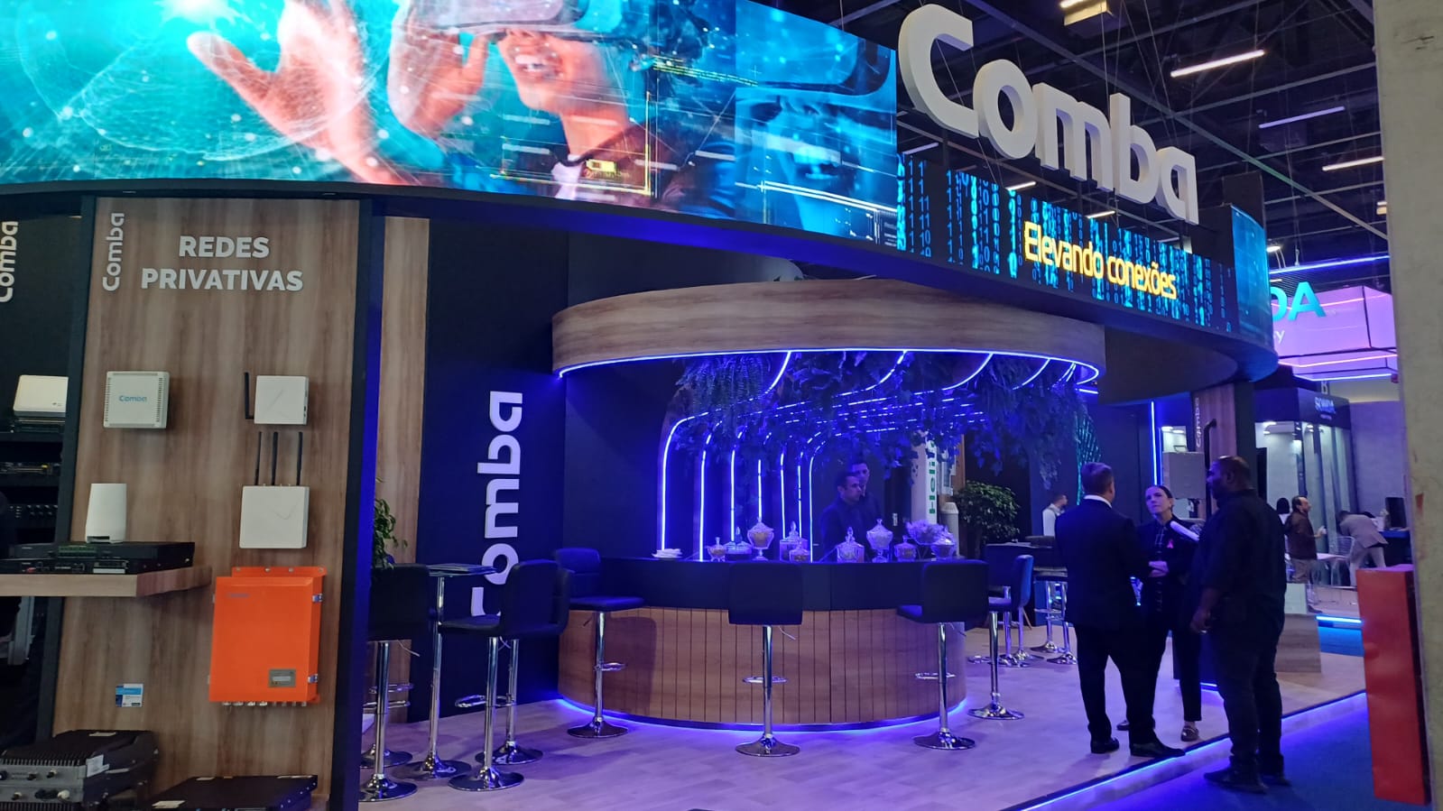 COMBA LEVA INOVAÇÕES À FUTURECOM 2024 - COMBA TELECOM BRASIL